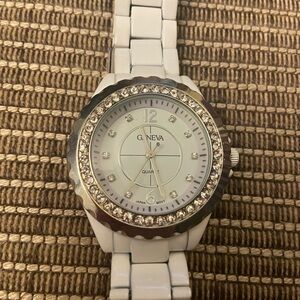 Geneva NEW White Watch with Sparkling Bezel - Large watch with a lot of BLING